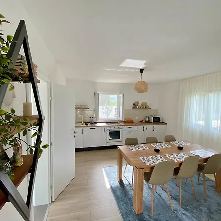 Vestovis House Vakantiehuis